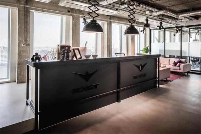 辦公空間:阿姆斯特丹娛樂企業(yè)辦公室設(shè)計(jì)