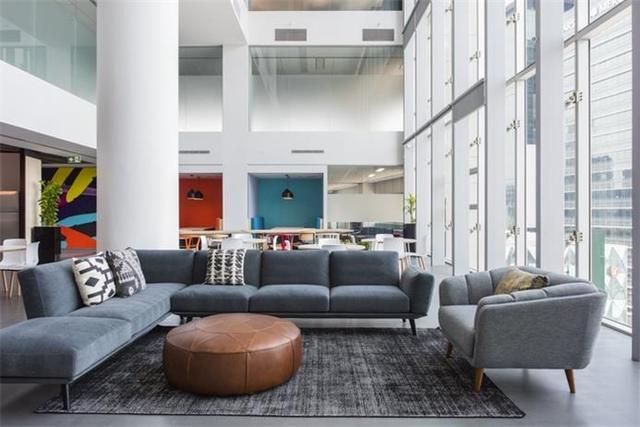 辦公空間:墨爾本在線教育公司現(xiàn)代風(fēng)格辦公室