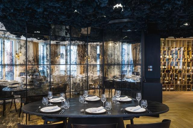 商業(yè)空間:里加老縣城現(xiàn)代風(fēng)格餐廳設(shè)計