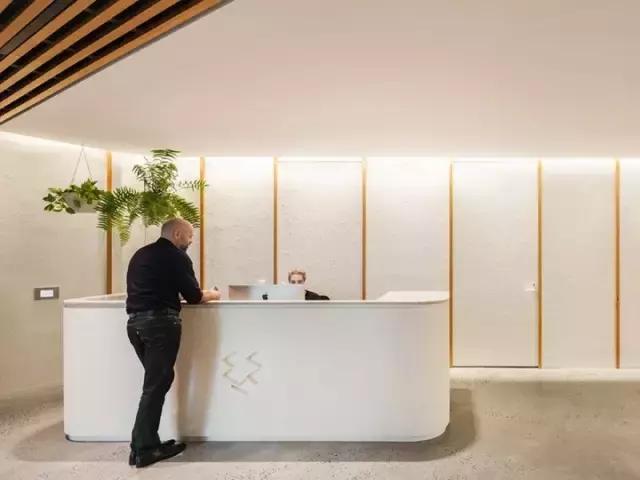 2000m2 像家一樣溫馨的辦公室，看完我心動了