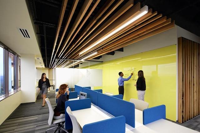 別小看回收木板條！美國VMware公司用它創(chuàng)造了獨(dú)特的木質(zhì)辦公空間